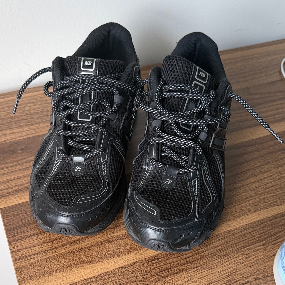 New Balance Black Mesh Athletic Shoes